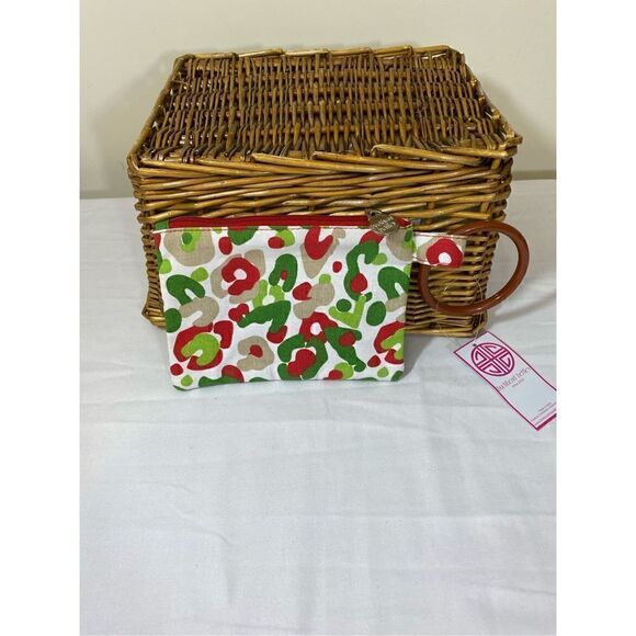 Buckhead Bettie’s Holiday Wristlet - Picture 2 of 5